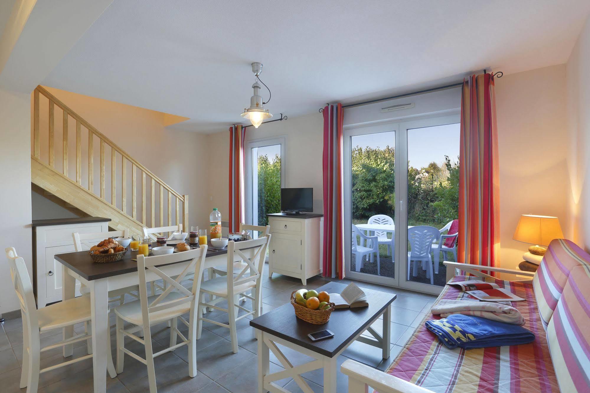 Residence Nemea Les Roches Saint-Pol-de-Léon Exterior foto